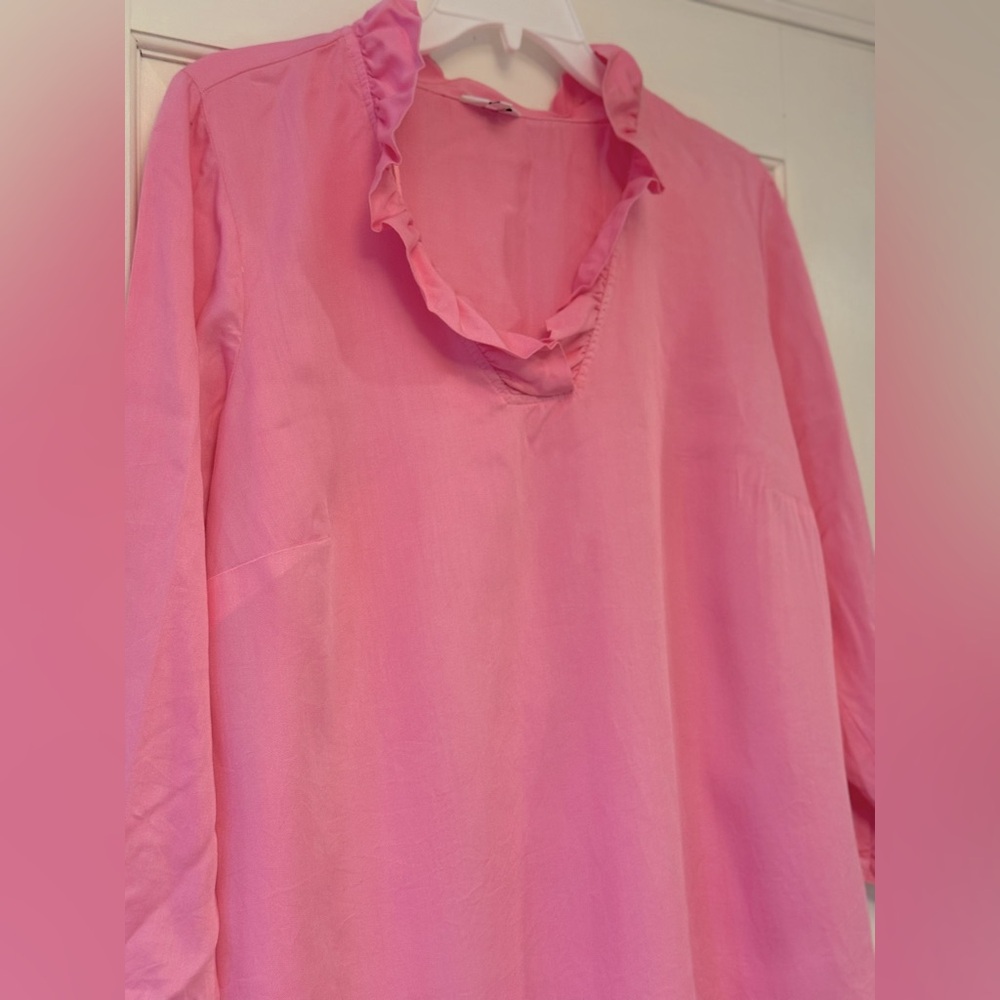 Crown & Ivy Pink Ruffled Neck Blouse